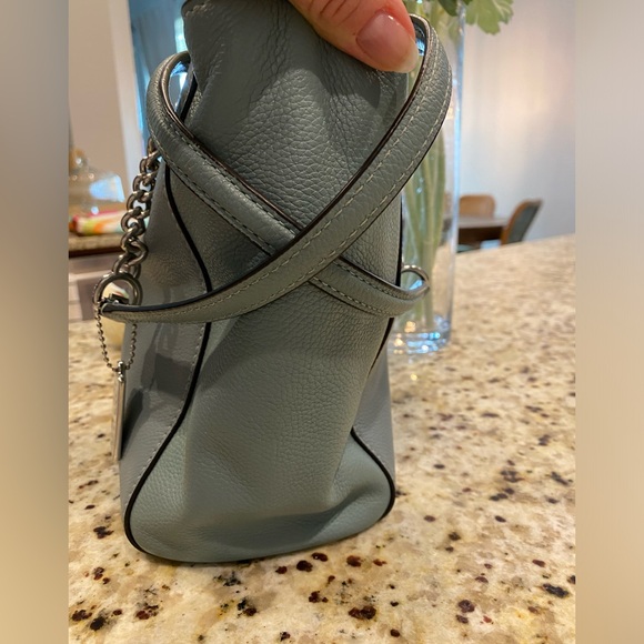 Coach Turnlock Chain Tote 27 - Picture 7 of 14